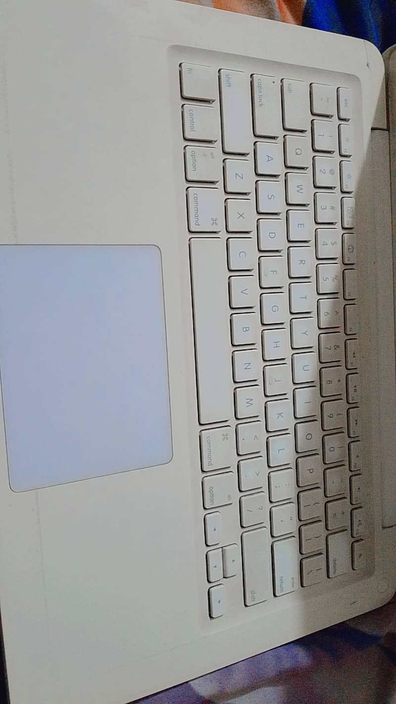 Apple MacBook 2
