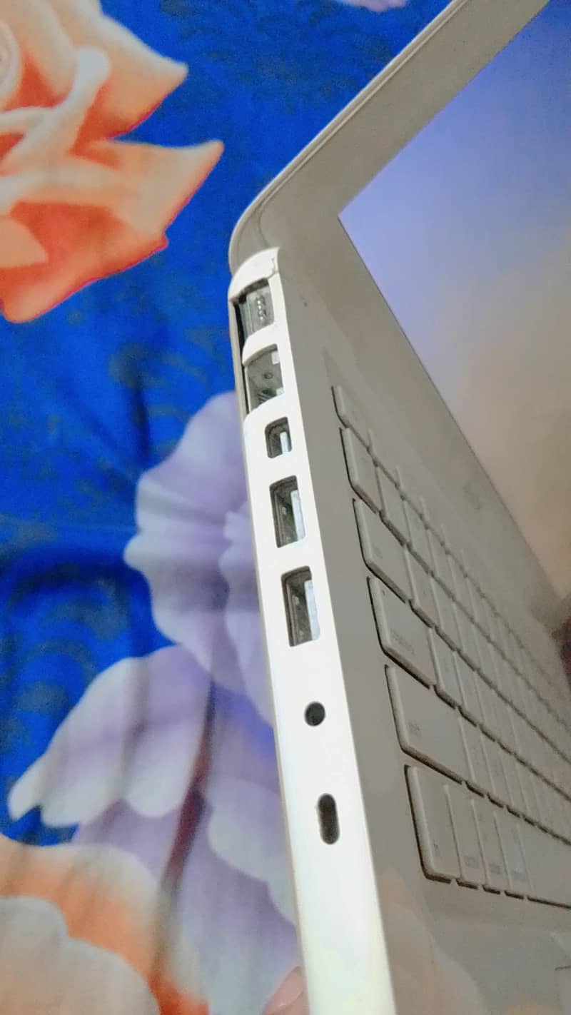 Apple MacBook 5