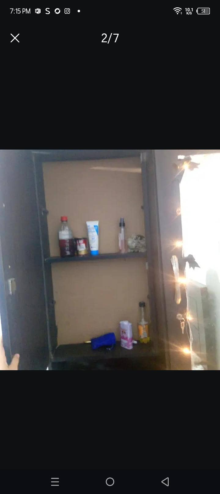 DRESSING TABLE 1