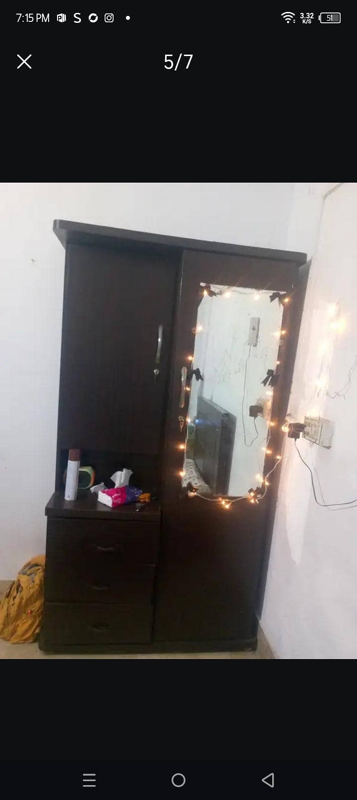 DRESSING TABLE 3