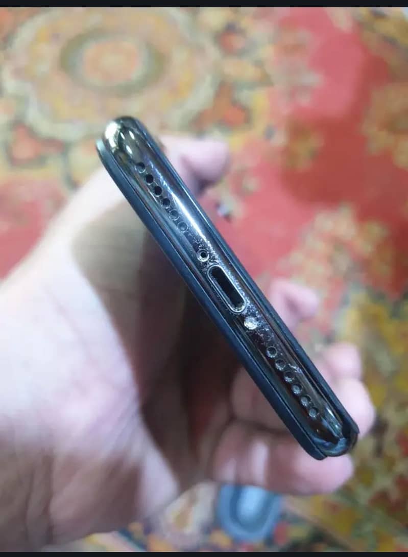 Apple iPhone X 2