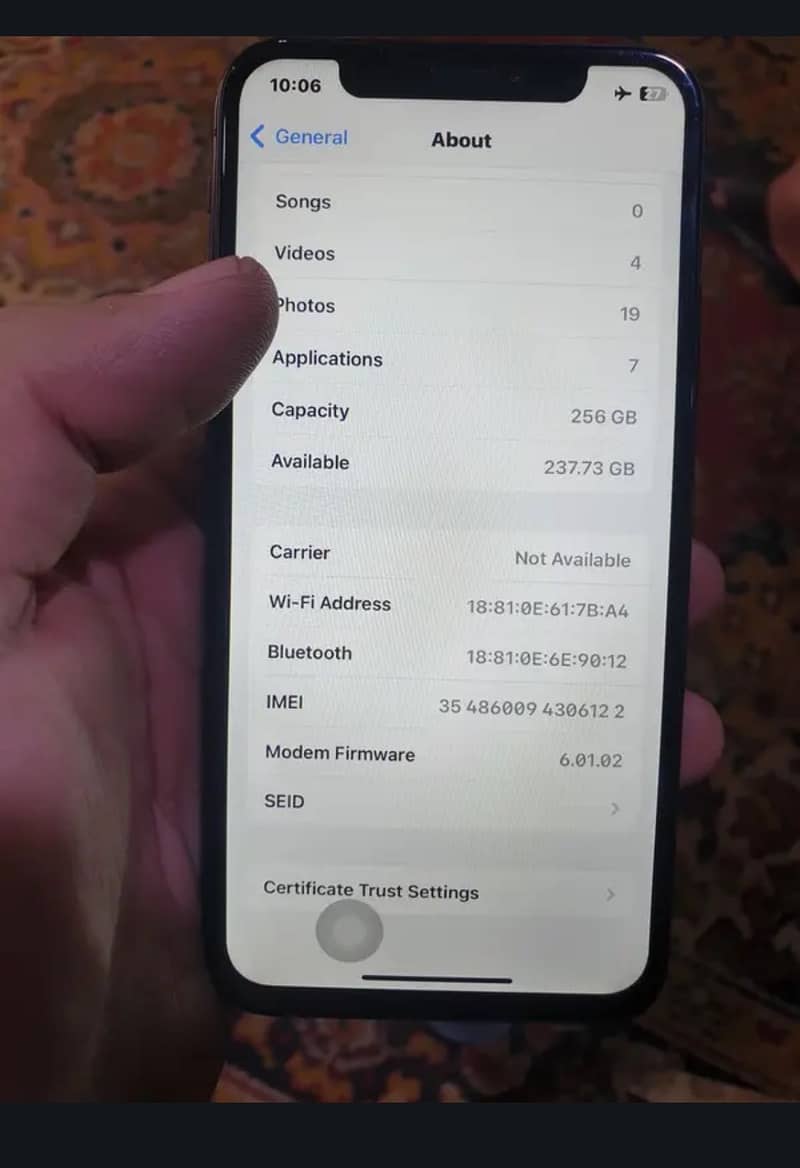 Apple iPhone X 3