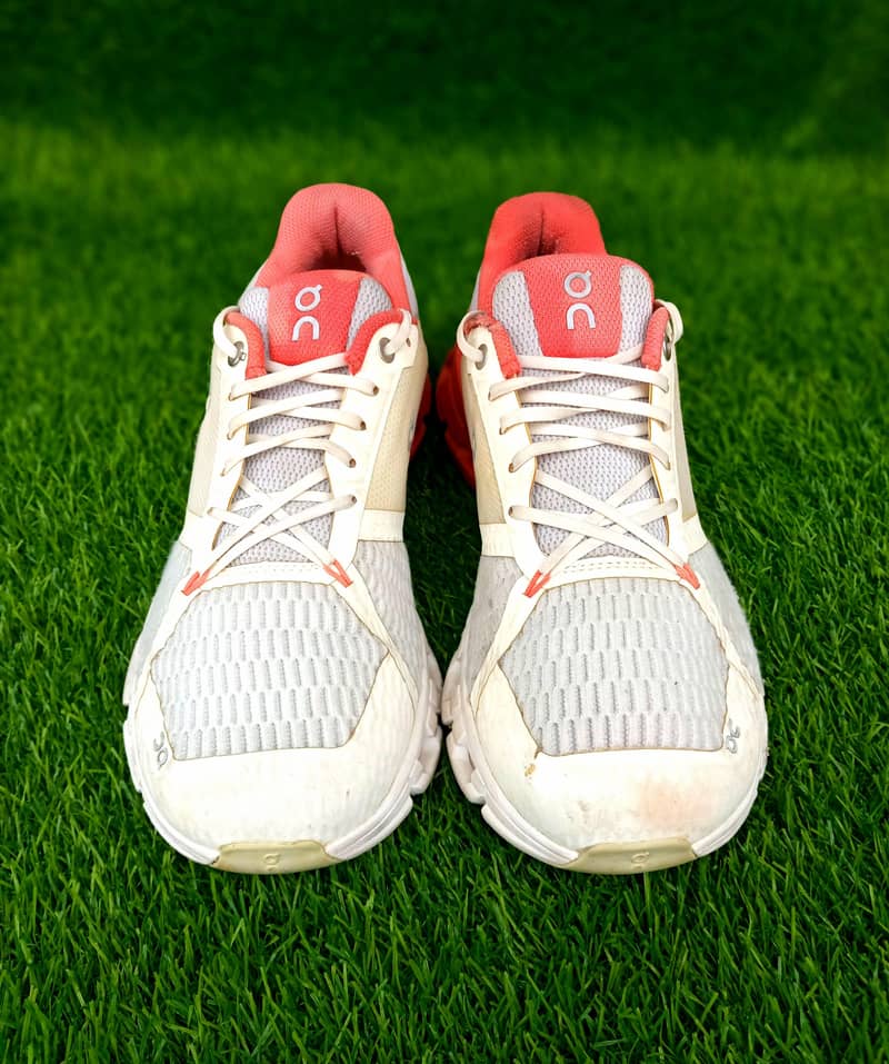  On Cloudflyer "Swiss Engineering" Performance Runners  2