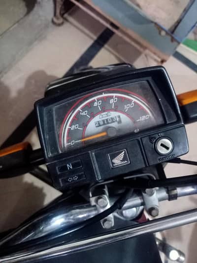 Honda CD 70 bike