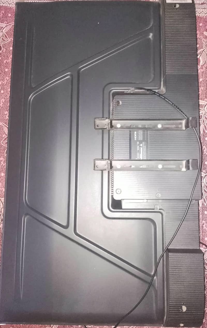 TCL LED 4