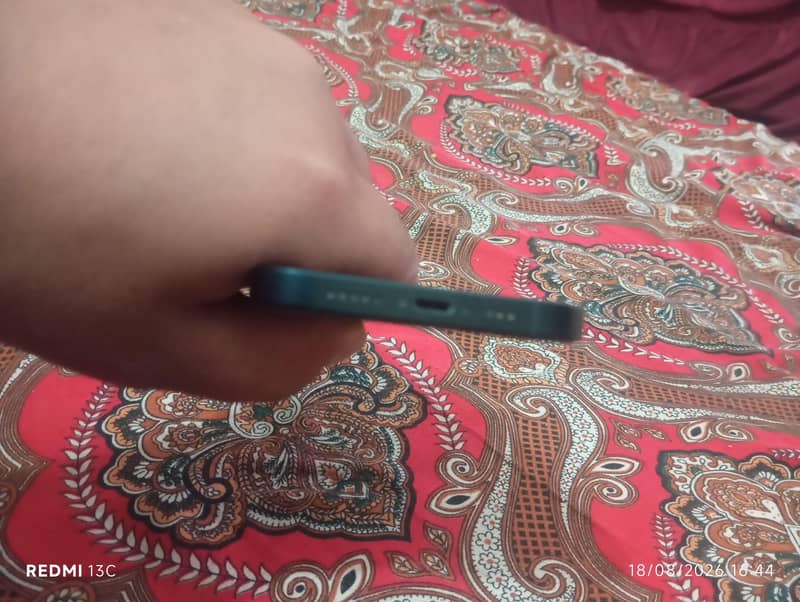 Apple iPhone 14 4