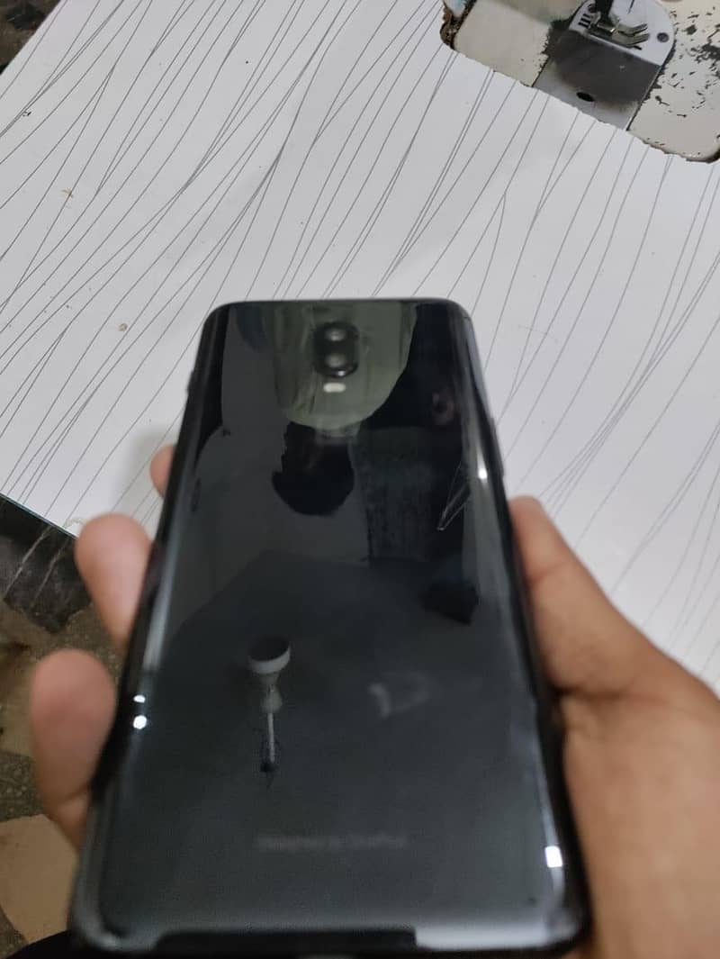 One Plus 6T 1