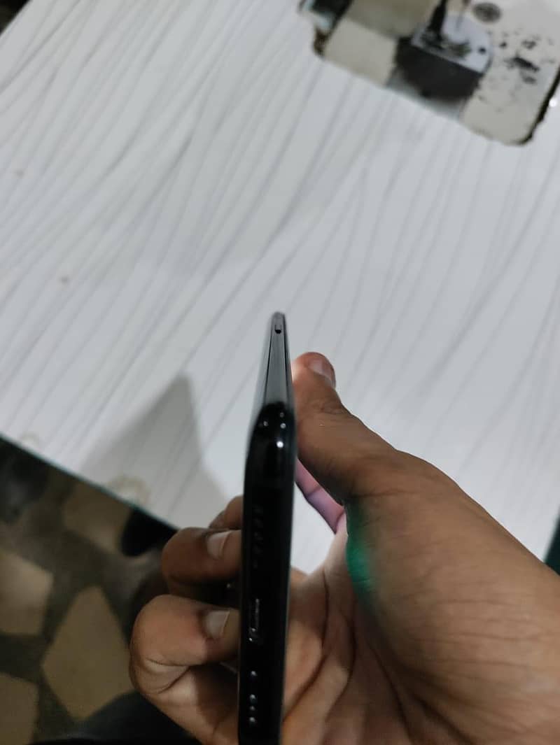 One Plus 6T 4
