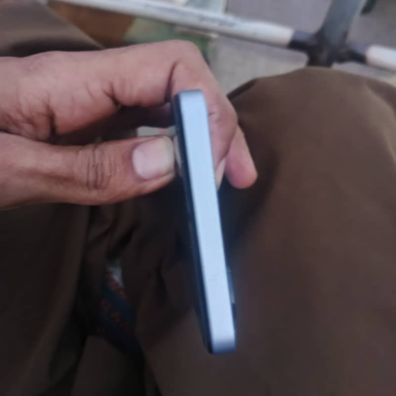 Realme Note 60 5