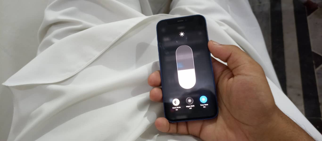 Apple iPhone 12 mini 6