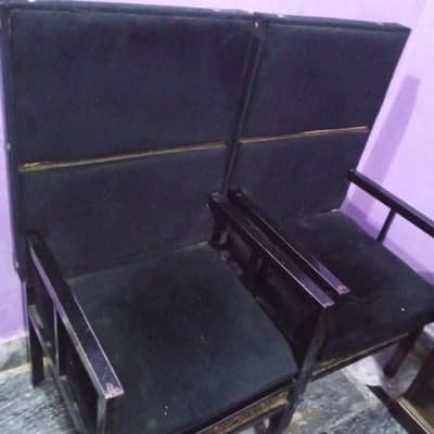 Bed safe sheesha chair estristand far sale good condition