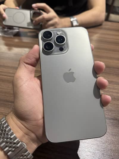 Apple iPhone 15 Pro Max