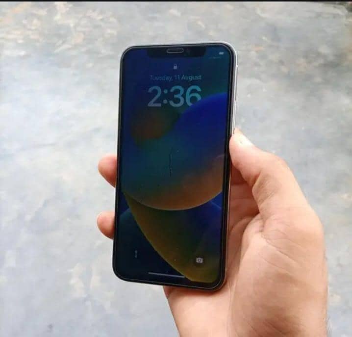 Apple iPhone X 3