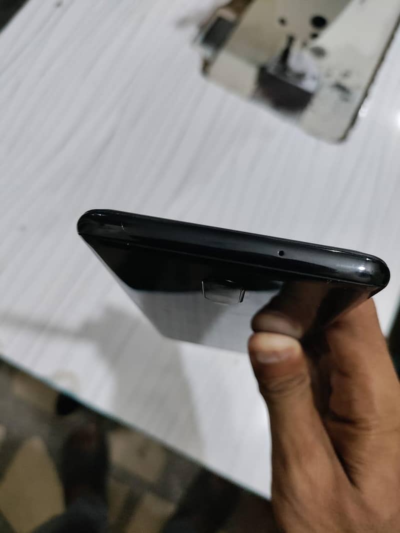 One Plus 6T 2