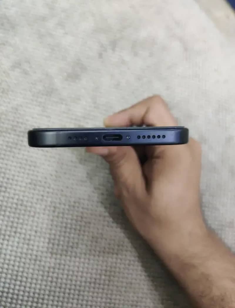 Apple iPhone 13 1