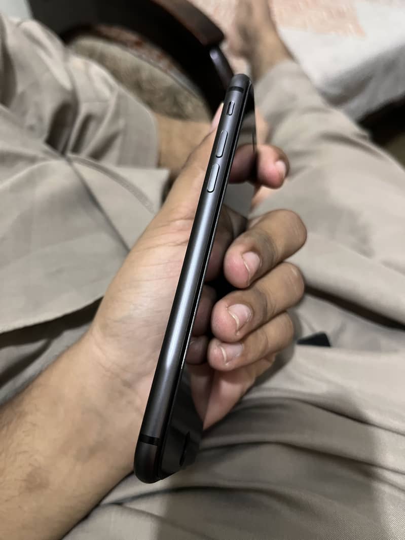 Apple iPhone 8 2
