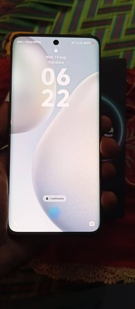 Vivo V40e 0