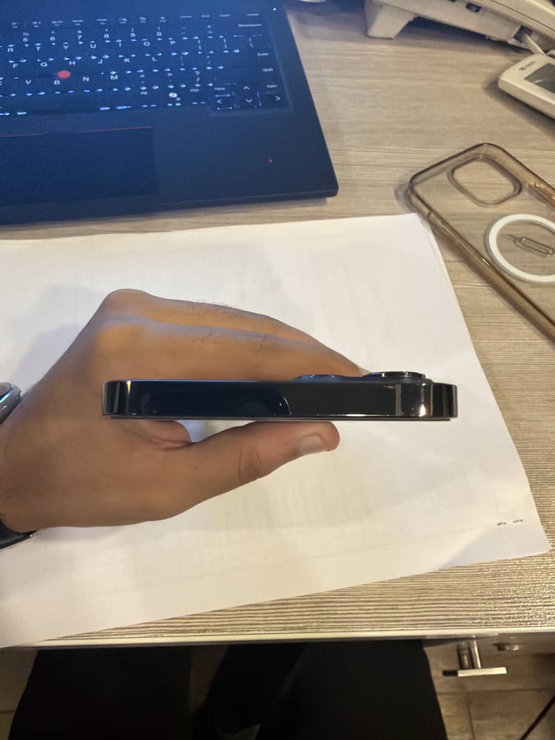 Apple iPhone 12 Pro Max 4