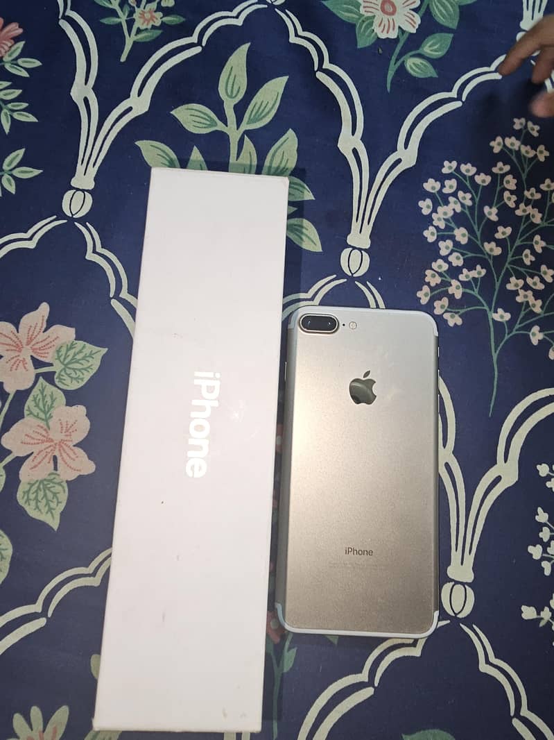 Apple iPhone 7 Plus 4