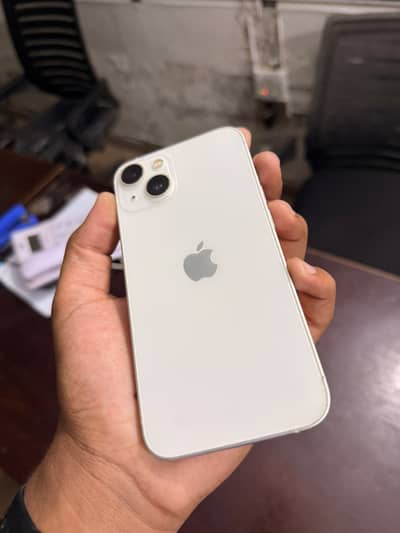Apple iPhone 13