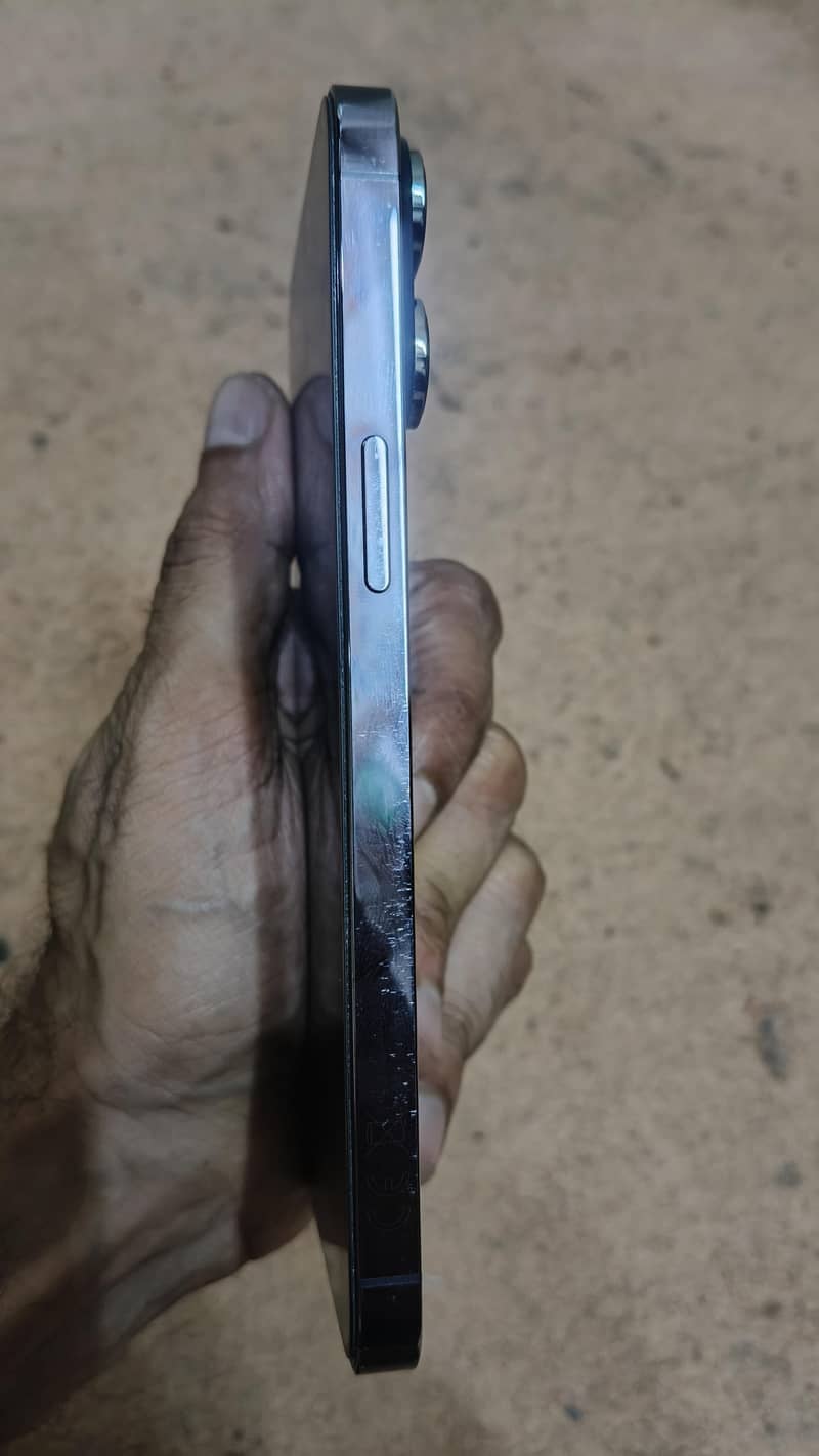 iphone 14 pro max 2