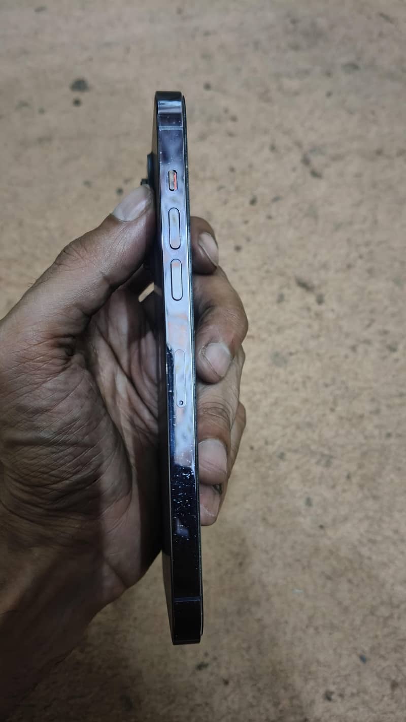 iphone 14 pro max 3