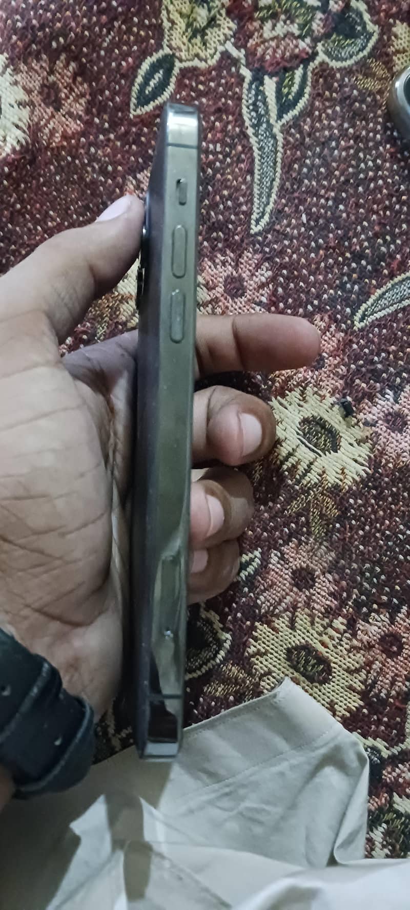 Apple iPhone 12 Pro 4