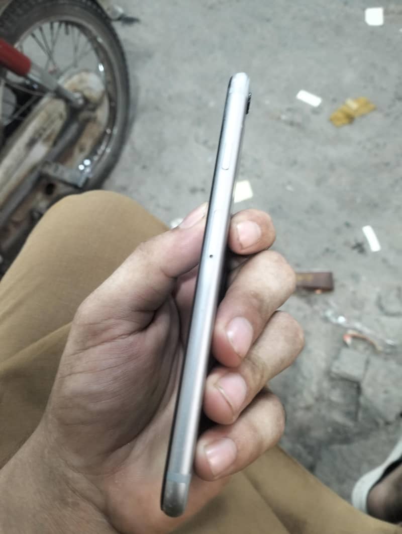 Apple iPhone 6 5