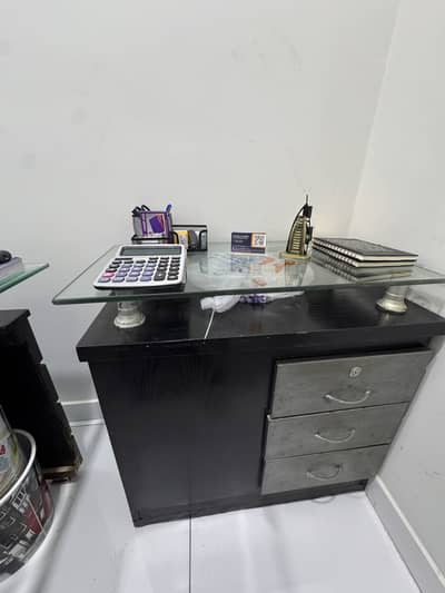 OFFICE TABLES AND CHAIR FOR SALE URGENT