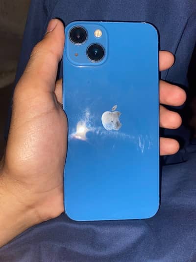 Apple iPhone 13