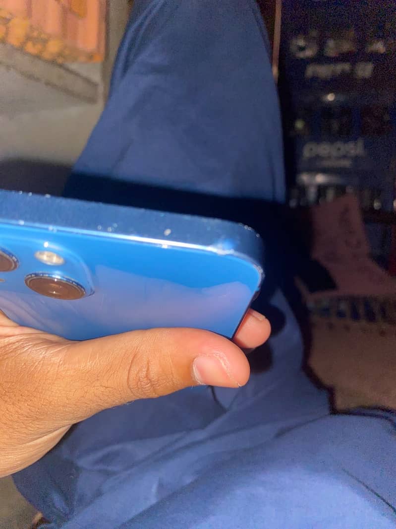 Apple iPhone 13 1