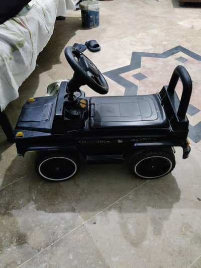 MERCEDES CAR