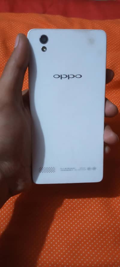 selling oppo A51 mobile phone