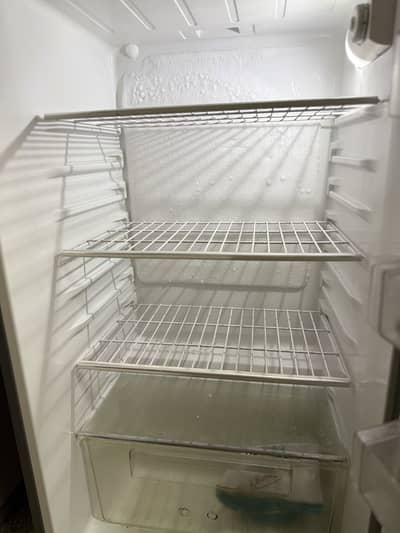 HFR 216 L refrigerator