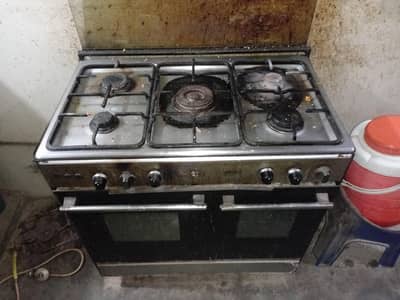 3 in 1 options 5 stove + Owen + microwave