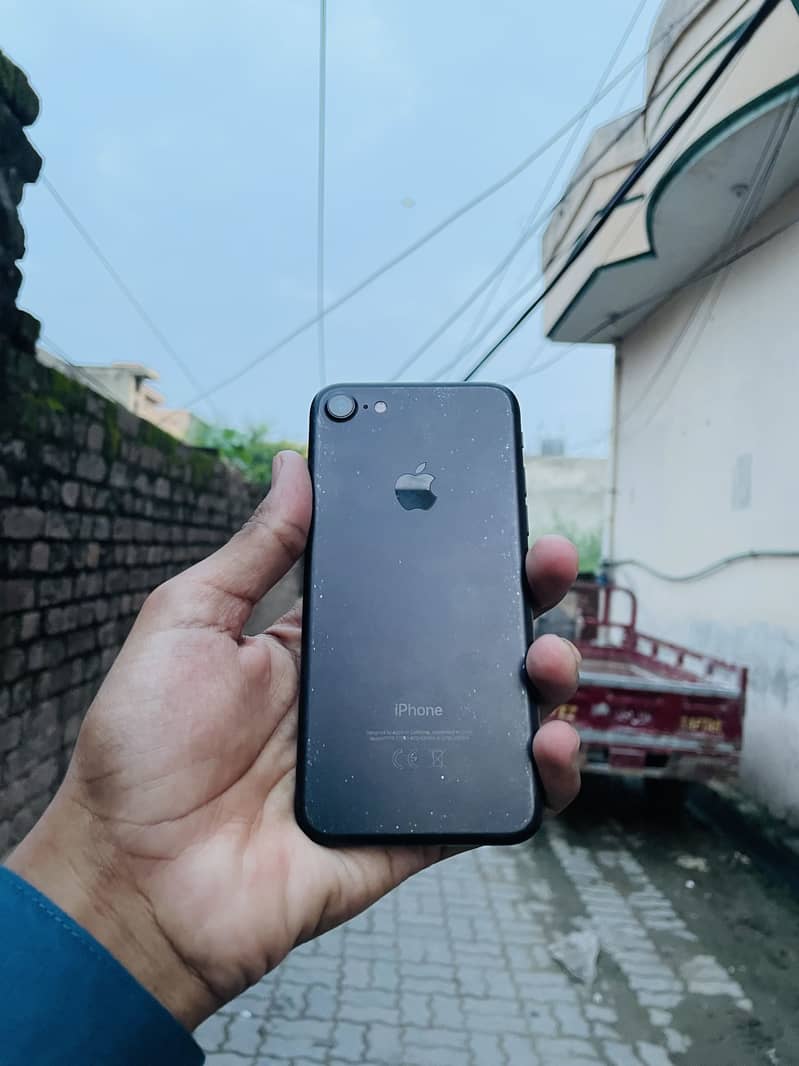 Apple iPhone 7 6