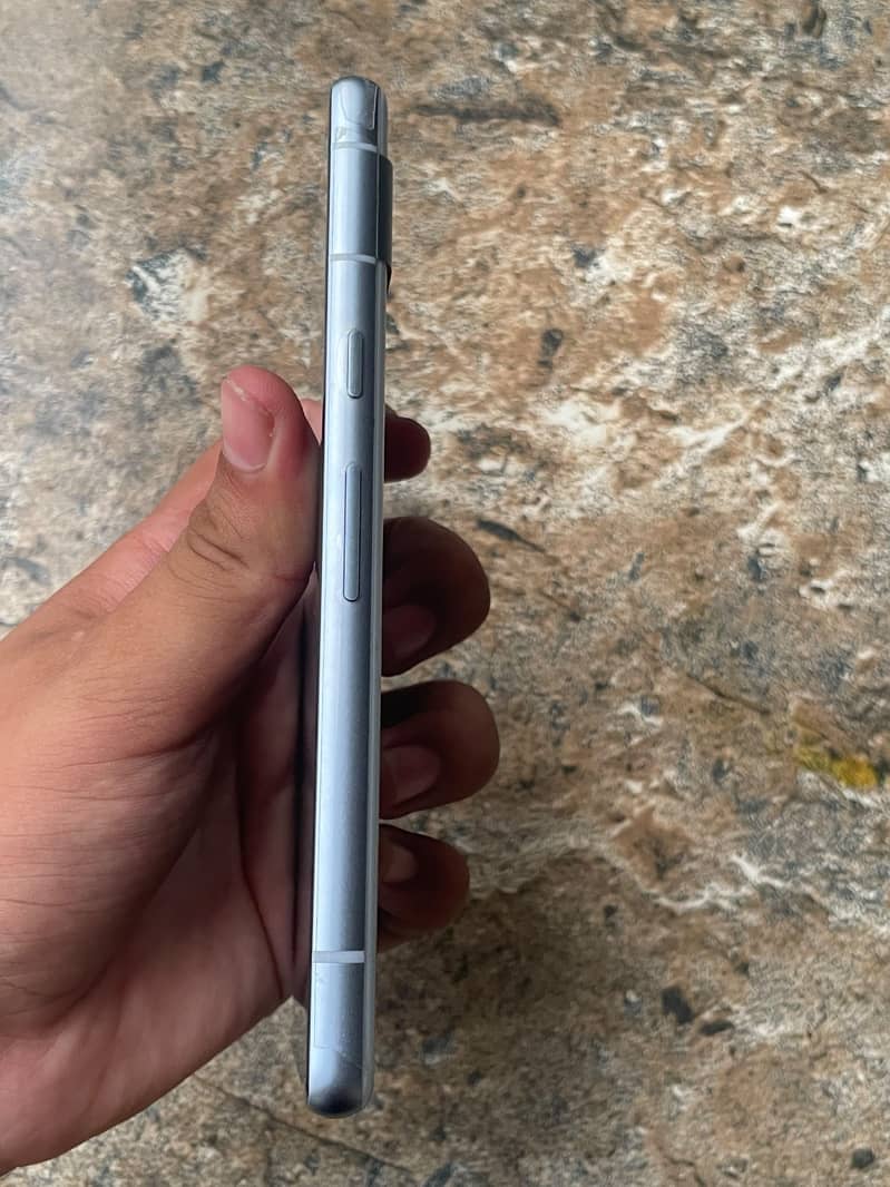 Google Pixel 7a 4