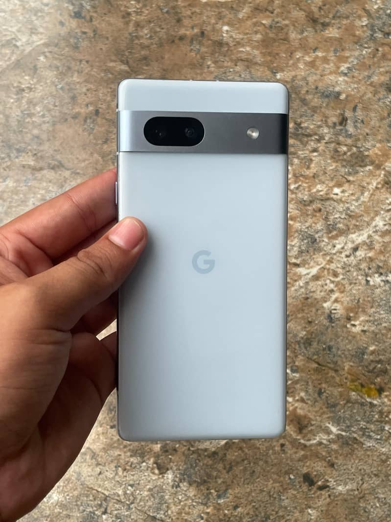 Google Pixel 7a 2