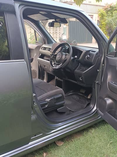 HONDA N WGN CUSTOM IMPORTED VARINT 2025 URGENT SALE 03214311729