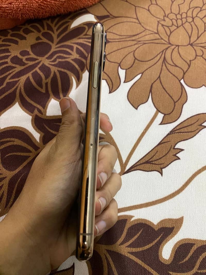 Iphone 11 pro 1