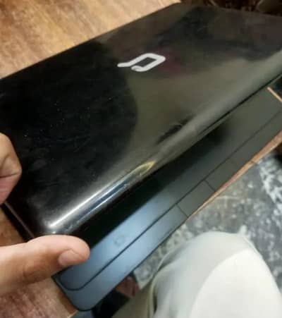 compaq leptop (best for online work) All okay urgent sale