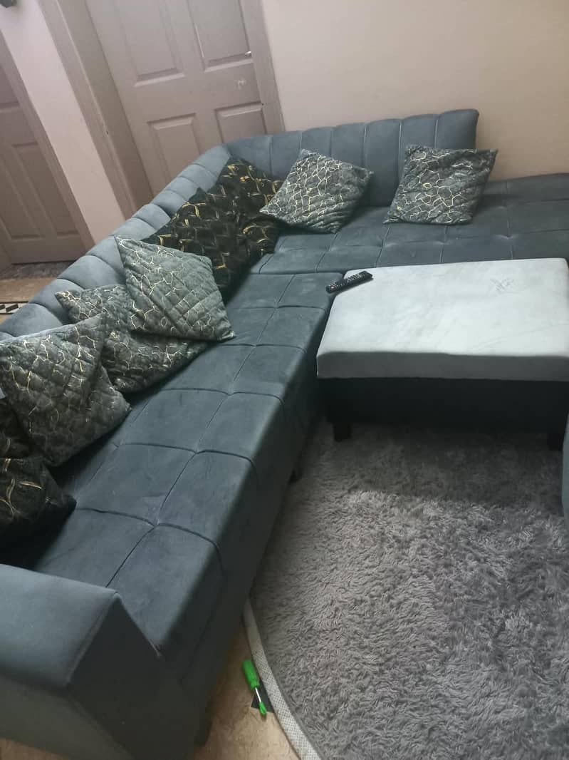 lshape 7 seater 0