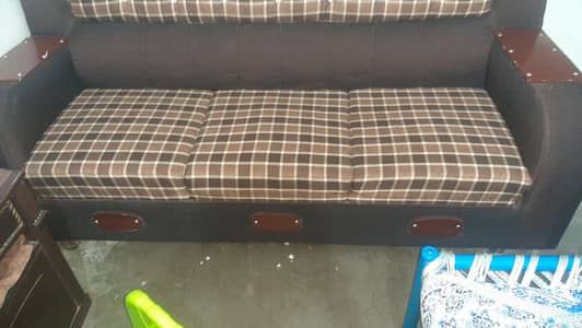 1 piece for sale orignal molty form gaddi in sofa PH. 03021466440