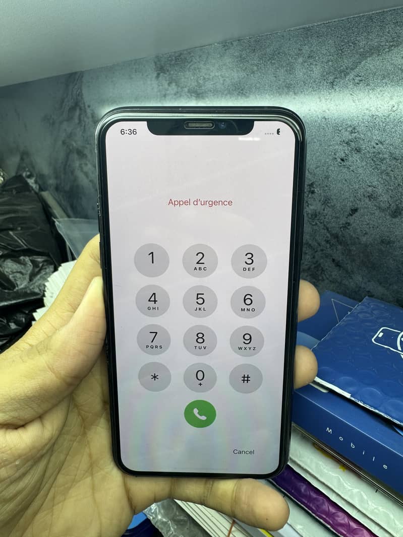 Apple iPhone 11 Pro 1