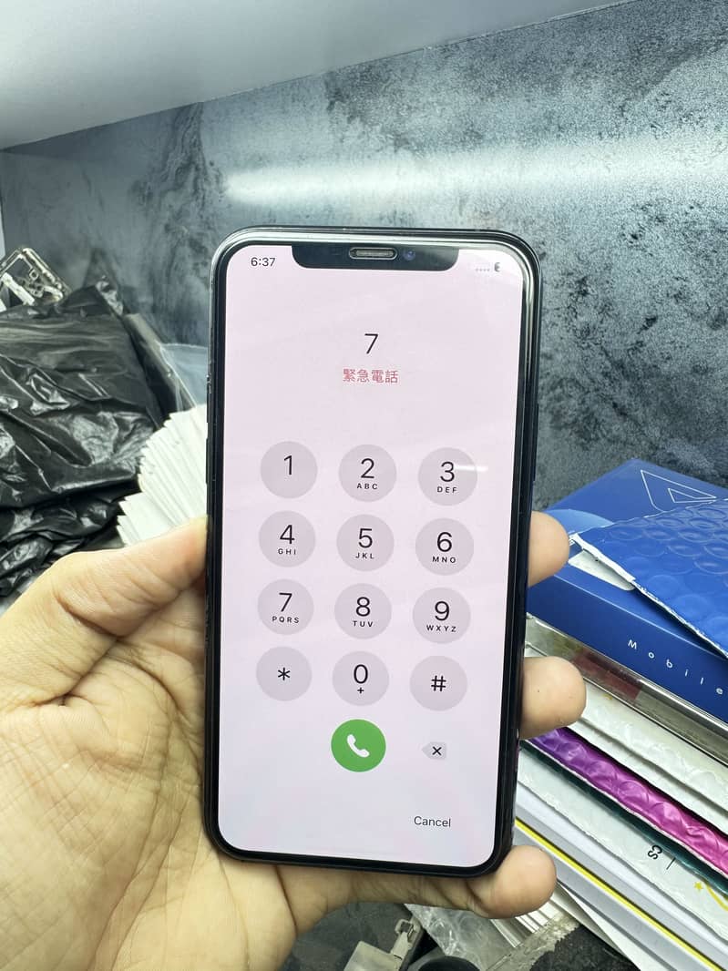 Apple iPhone 11 Pro 4