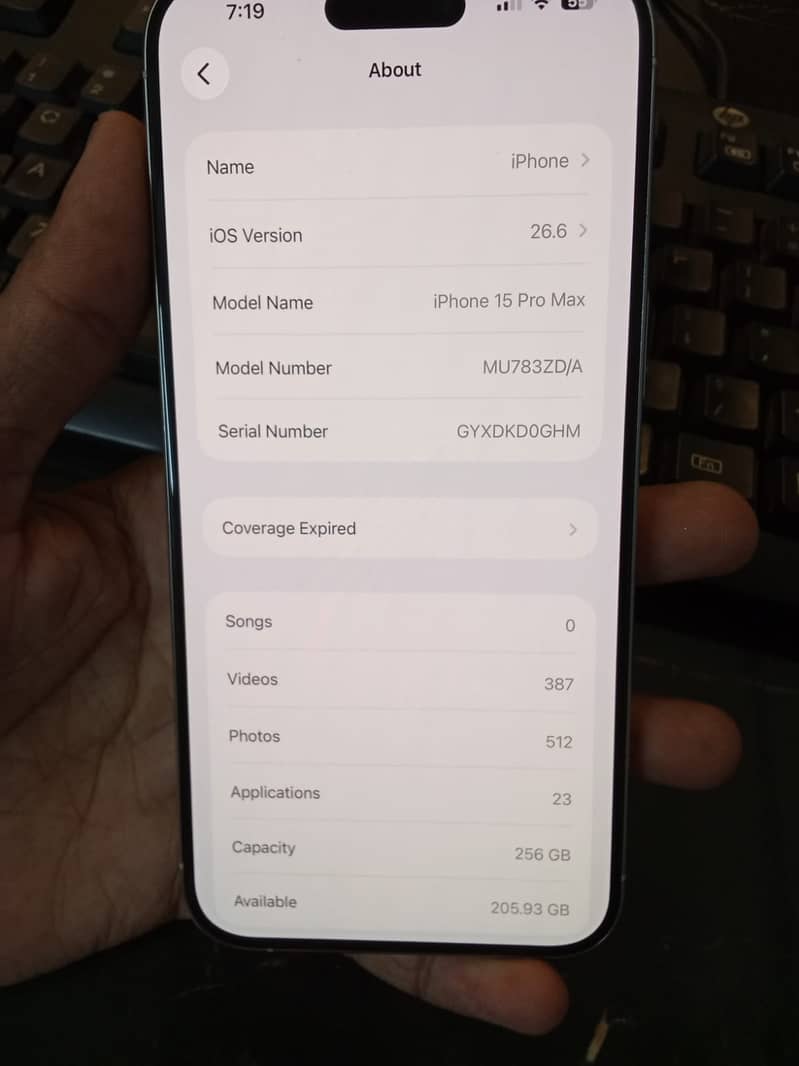 Apple iPhone 15 Pro Max 4