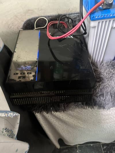 Ups and battery