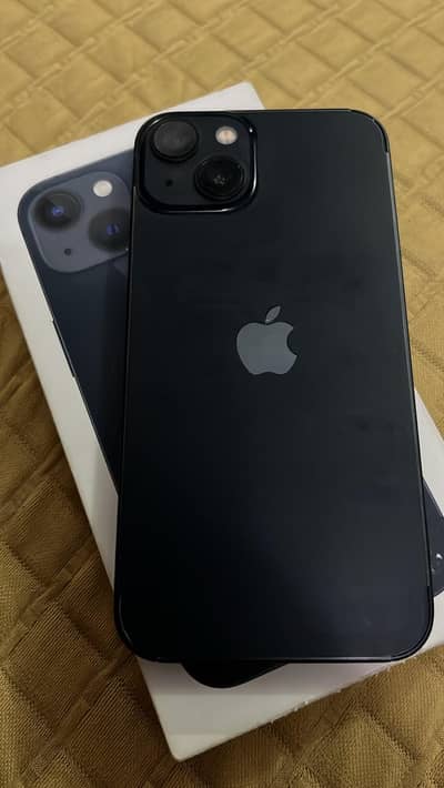 Apple iPhone 13