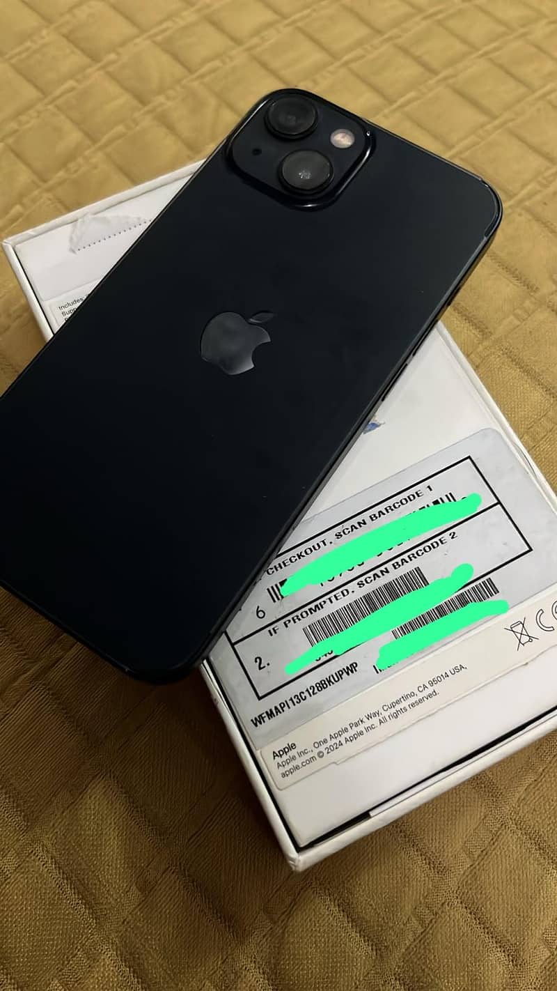 Apple iPhone 13 2
