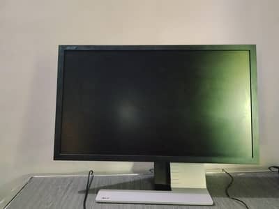 Acer 23 Inch LCD Monitor | No Scratches | Excellent condition